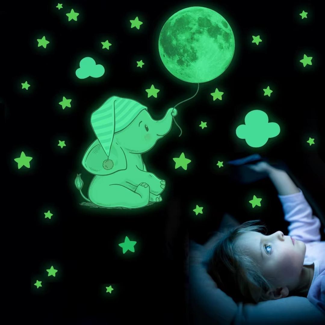 Stickers lumineux pour la chambre de votre bebe ou enfant, une fois la lumiere eteinte, l’obscuriter laissera plasse aux etoiles 

#stickers #fluorescent #autocollants #enfant #kids #bebe #baby 